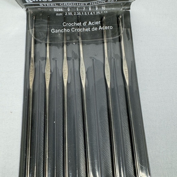 Bates Steel Crochet Hook Set - Picture 4 of 5